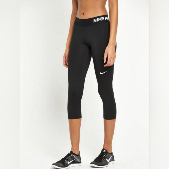 Nike Pro Cool Dri-Fit Training Capri Tights Support Compression Crop Leggings XS - Picture 1 of 4